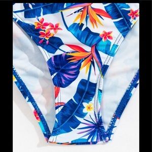 Bikini BOTTOMS M Hipsters Shekini Bird of Paradise
